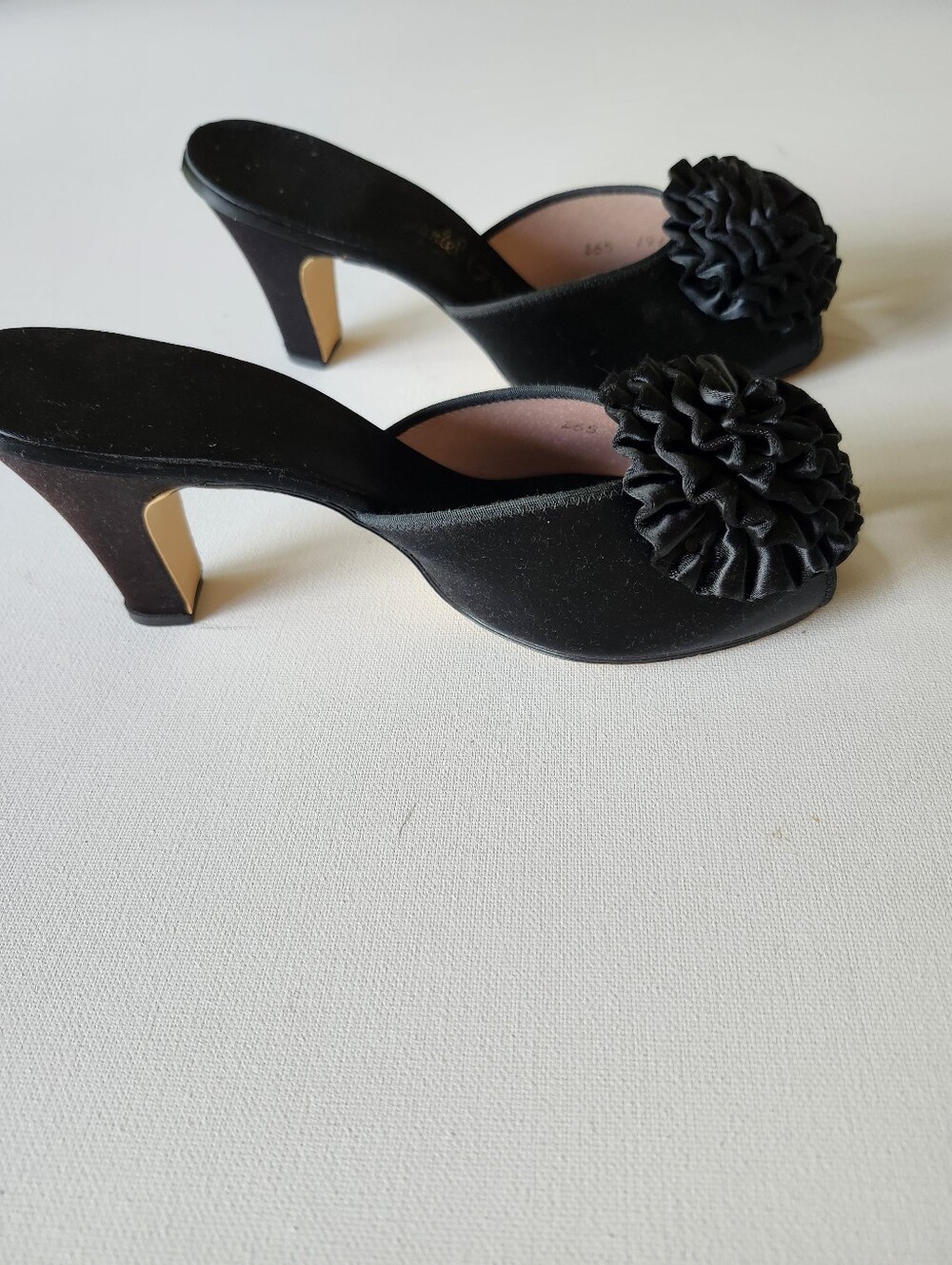 Vintage 1950s Daniel Green Black Satin Boudoir Mules - Peep Toe Rosette Heels - Picture 4 of 4